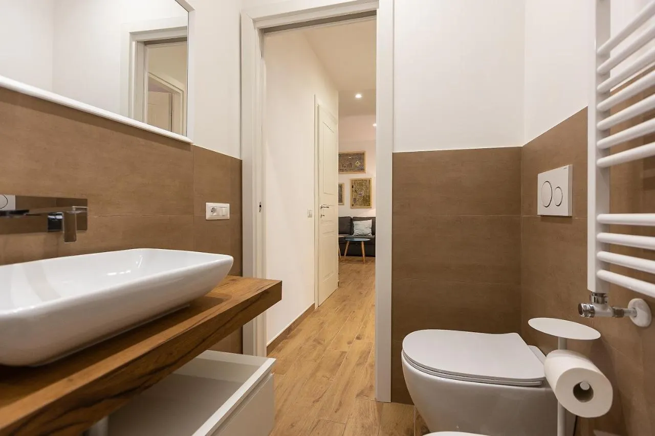 Amazing Viale Trastevere With Terrace Rom