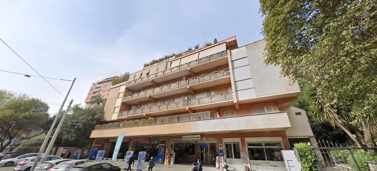 Amazing Viale Trastevere With Terrace Rom
