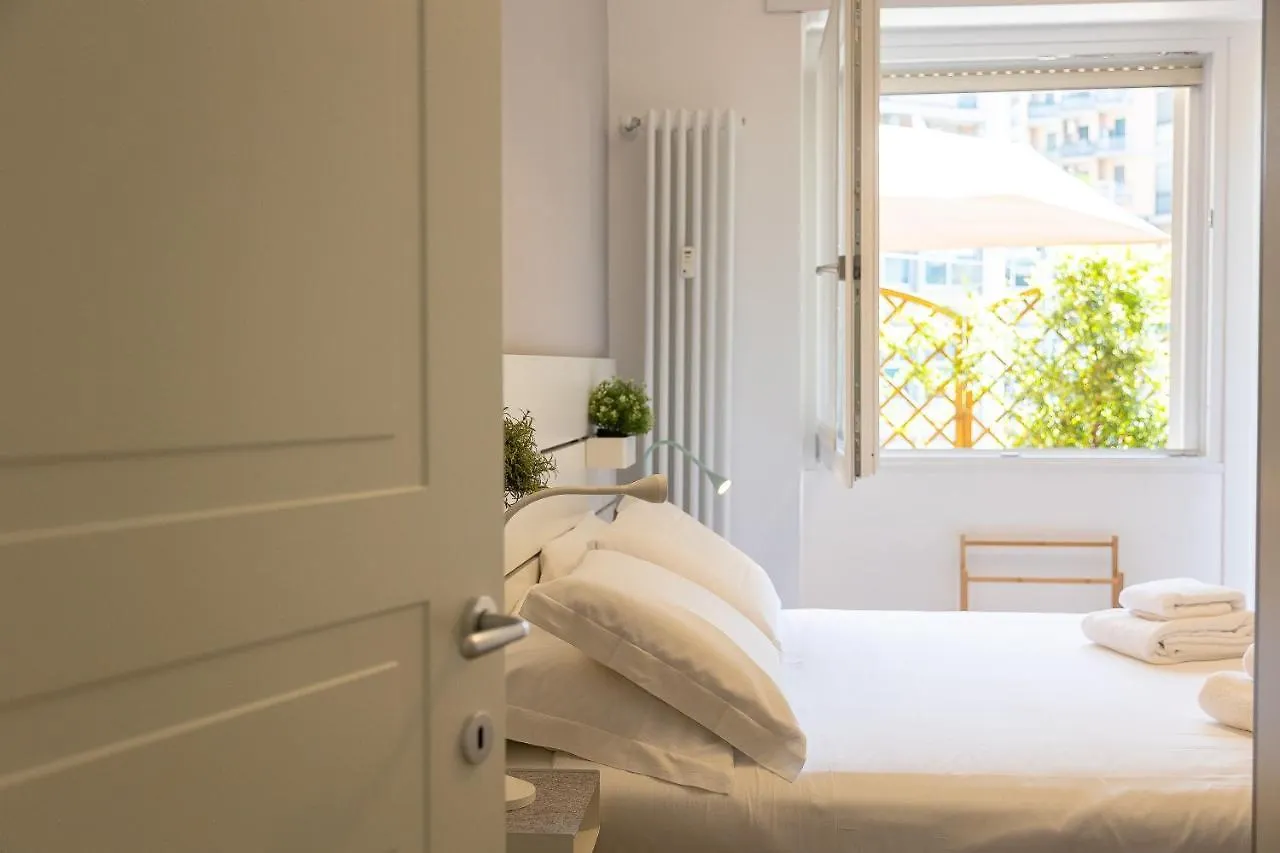 רומא Amazing Viale Trastevere With Terrace 0*,  איטליה